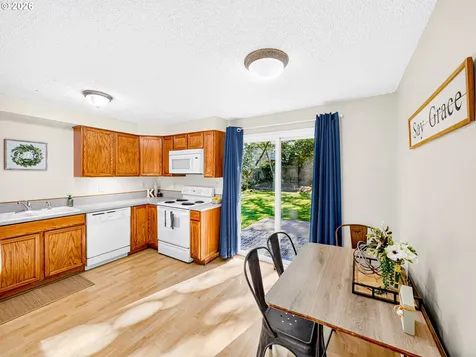 4095 E Amazon Drive E Eugene OR 97405