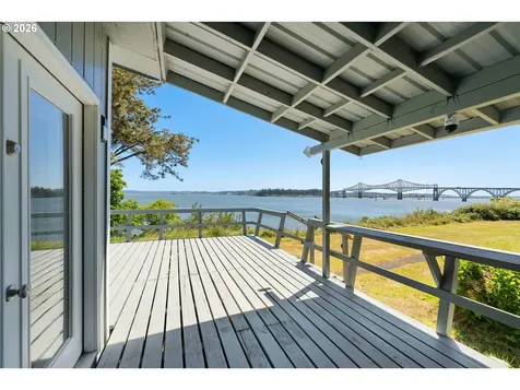93712 Mallard Lane North Bend OR 97459