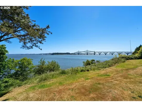 93712 Mallard Lane North Bend OR 97459