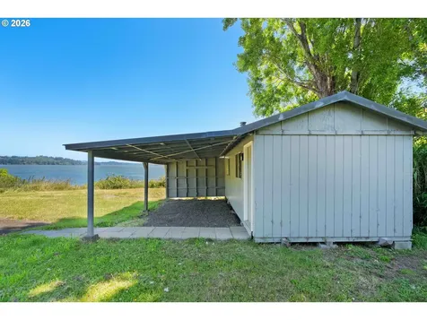93712 Mallard Lane North Bend OR 97459