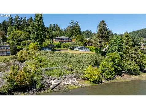 93712 Mallard Lane North Bend OR 97459