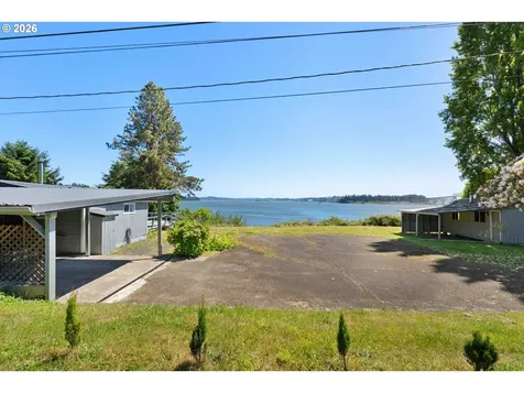 93712 Mallard Lane North Bend OR 97459