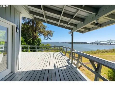 93712 Mallard Lane North Bend OR 97459