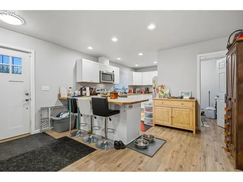 1907 Willow Street Sweet Home OR 97386