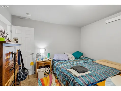 1907 Willow Street Sweet Home OR 97386