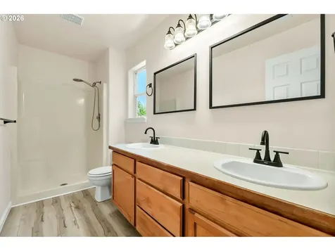 585 Dublin Avenue Eugene OR 97404