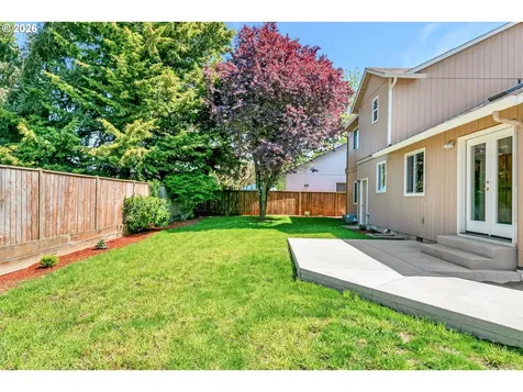 585 Dublin Avenue Eugene OR 97404