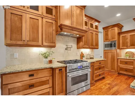 12106 NW 48th Court Vancouver WA 98685