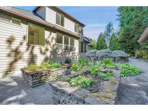 12106 NW 48th Court Vancouver WA 98685