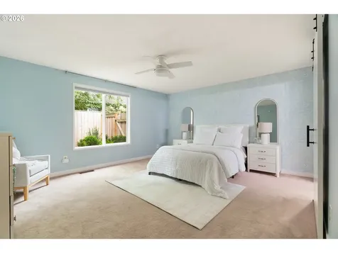 7118 SW Canby Lane Portland OR 97223