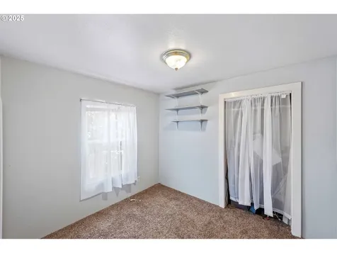 1023 18th Street Myrtle Point OR 97458