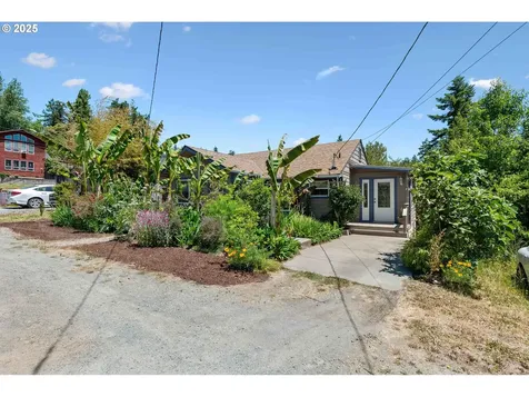 1023 18th Street Myrtle Point OR 97458
