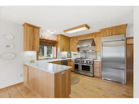 28095 Santiam Highway Sweet Home OR 97386