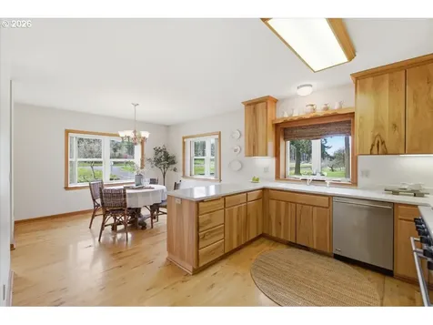 28095 Santiam Highway Sweet Home OR 97386