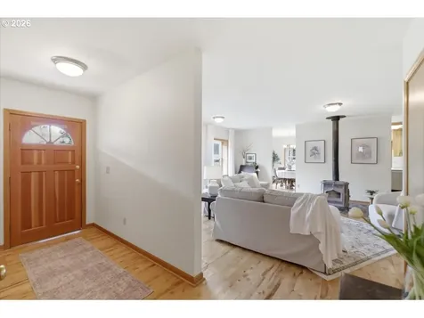 28095 Santiam Highway Sweet Home OR 97386