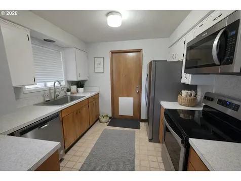 5616 NE 70th Street Vancouver WA 98661
