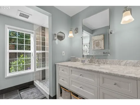 18665 Trillium Drive West Linn OR 97068