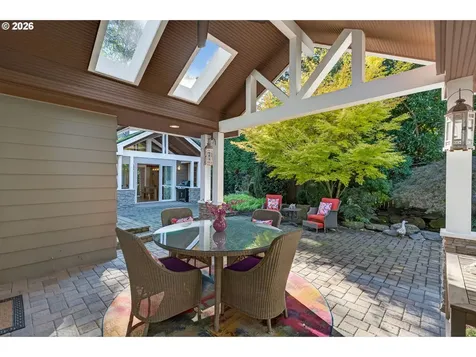 18665 Trillium Drive West Linn OR 97068