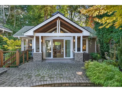 18665 Trillium Drive West Linn OR 97068