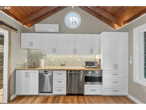 18665 Trillium Drive West Linn OR 97068