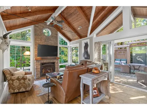 18665 Trillium Drive West Linn OR 97068