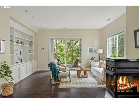 8349 SW 24th Avenue Portland OR 97219