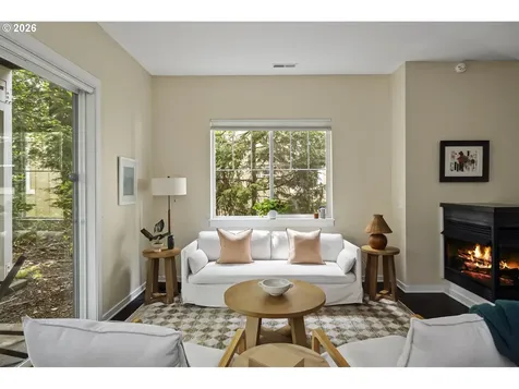 8349 SW 24th Avenue Portland OR 97219