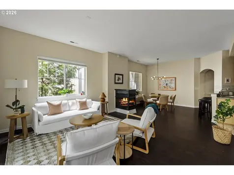 8349 SW 24th Avenue Portland OR 97219