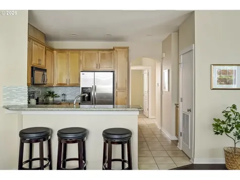 8349 SW 24th Avenue Portland OR 97219
