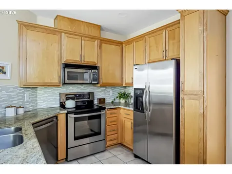 8349 SW 24th Avenue Portland OR 97219