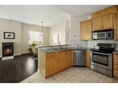 8349 SW 24th Avenue Portland OR 97219