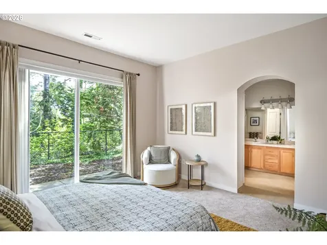 8349 SW 24th Avenue Portland OR 97219