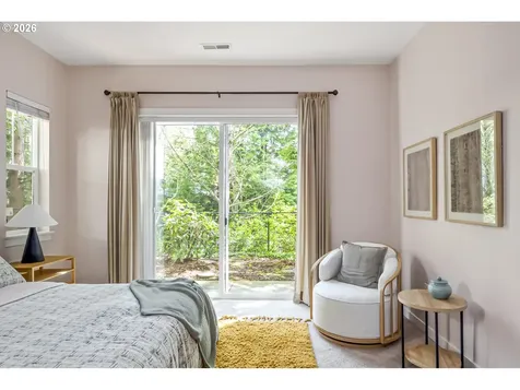 8349 SW 24th Avenue Portland OR 97219