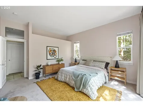 8349 SW 24th Avenue Portland OR 97219