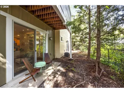 8349 SW 24th Avenue Portland OR 97219