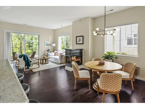 8349 SW 24th Avenue Portland OR 97219