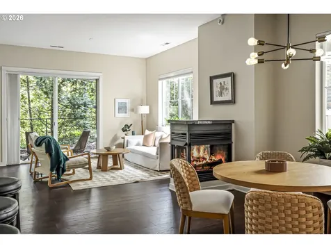 8349 SW 24th Avenue Portland OR 97219