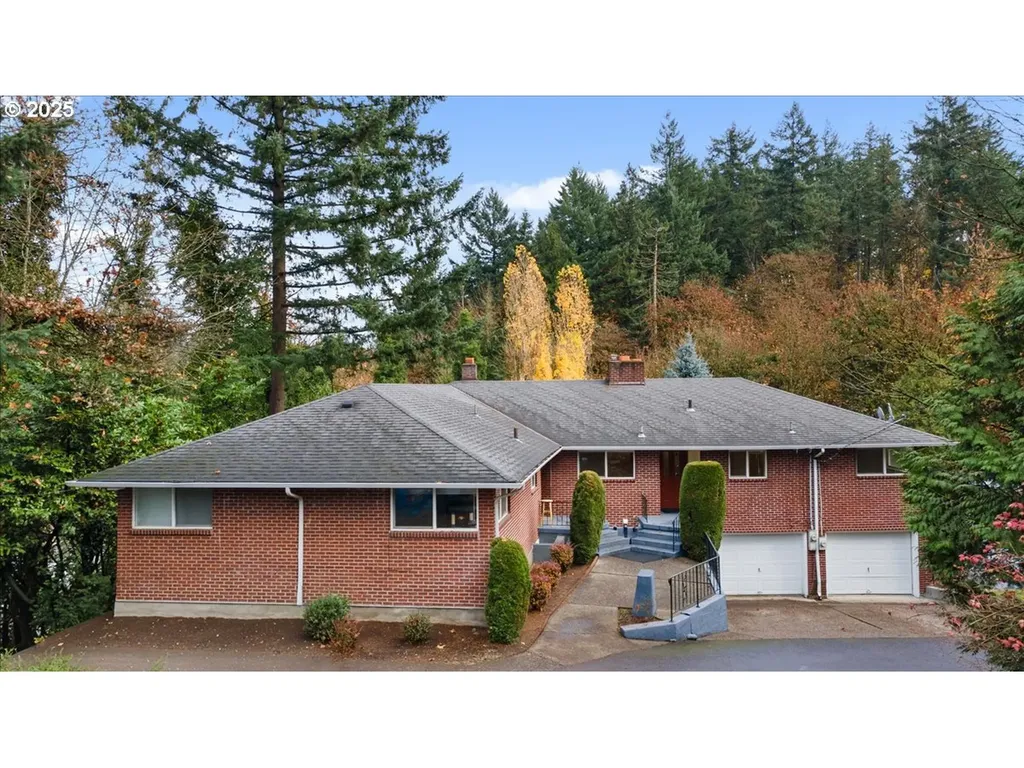 5381/5383 SW Humphrey Boulevard Portland OR 97221