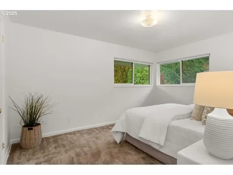 5381/5383 SW Humphrey Boulevard Portland OR 97221