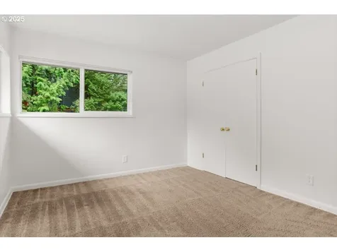 5381/5383 SW Humphrey Boulevard Portland OR 97221