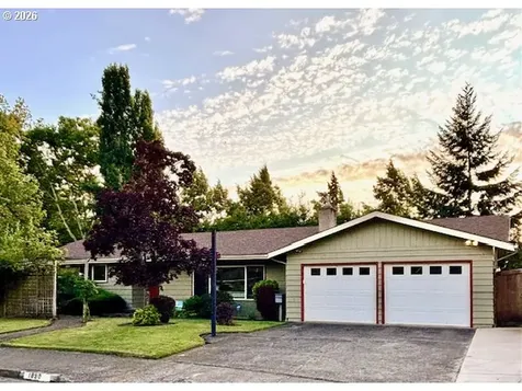 1890 Taylor Street Eugene OR 97405