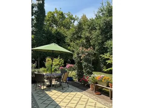 1890 Taylor Street Eugene OR 97405