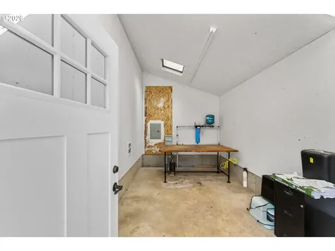 16090 S Buckner Creek Road Beavercreek OR 97004