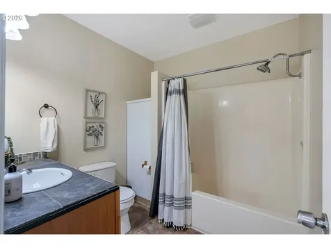 1363 Franklin Street NW Salem OR 97304