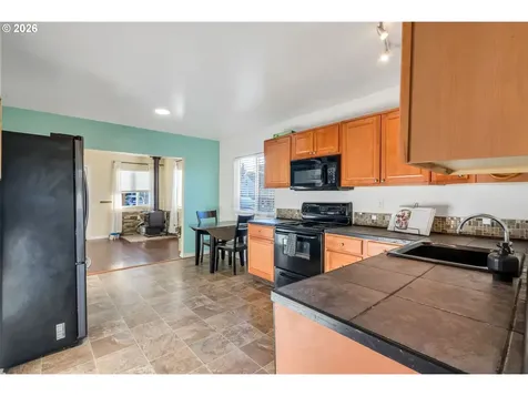 1363 Franklin Street NW Salem OR 97304