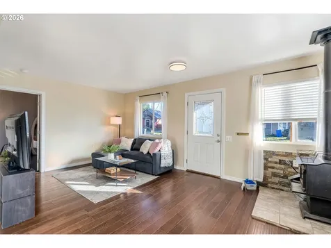 1363 Franklin Street NW Salem OR 97304