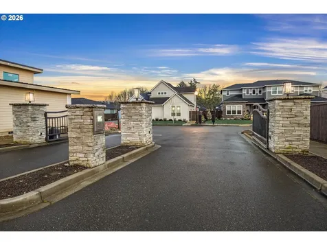 8608 NE 182nd Place Vancouver WA 98682