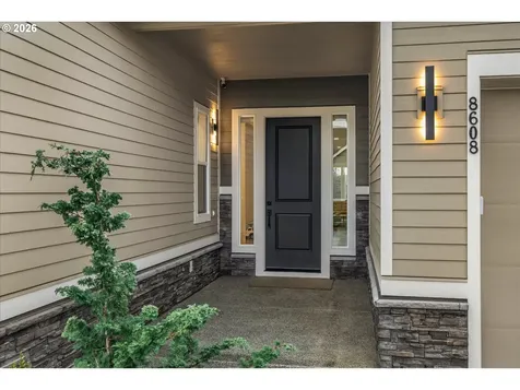 8608 NE 182nd Place Vancouver WA 98682