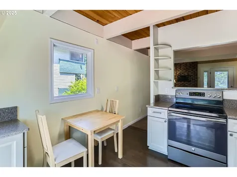 5344 NW Innisbrook Place Portland OR 97229
