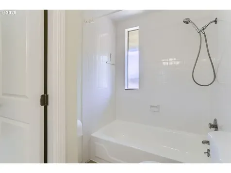 5344 NW Innisbrook Place Portland OR 97229